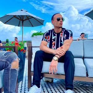 Meet your Posher, Jonathan